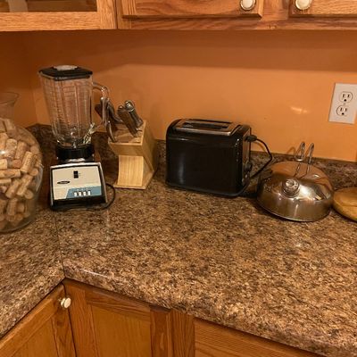 Sale Photo Thumbnail #311: Small appliances