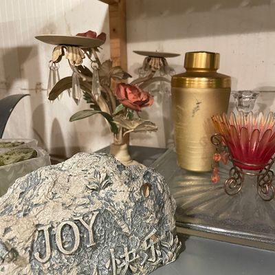 Sale Photo Thumbnail #510: Decor