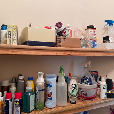 Sale Photo Thumbnail #214: Large lot of cleaning supplies and bulbs