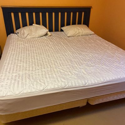 Sale Photo Thumbnail #364: Mattress included