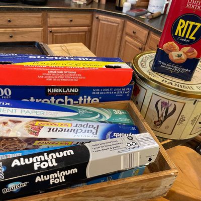 Sale Photo Thumbnail #351: Kitchen items