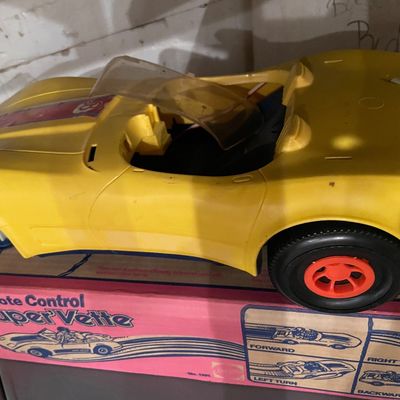 Sale Photo Thumbnail #598: Car is in bad shape and no remote