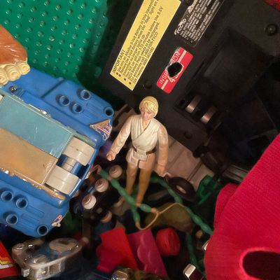Sale Photo Thumbnail #563: Mixed toys