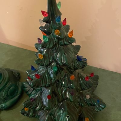 Sale Photo Thumbnail #487: Ceramic Christmas tree