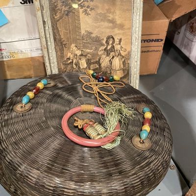 Sale Photo Thumbnail #421: Box is broken