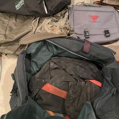 Sale Photo Thumbnail #603: Duffle bags