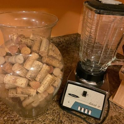 Sale Photo Thumbnail #312: Small appliances