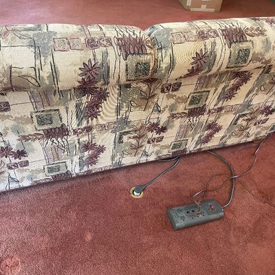 Sale Photo Thumbnail #188: Sofa