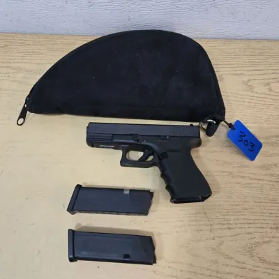 Sale Photo Thumbnail #7: Glock 19 Gen 4 9mm Pistol # URL127 Tag 303
2 Mags - Soft Case