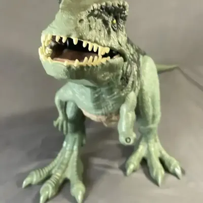 Jurassic World Super Colossal Giganotosaurus Figure