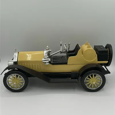 Stutz Indianapolis Yellow and Black Roadster Model Car