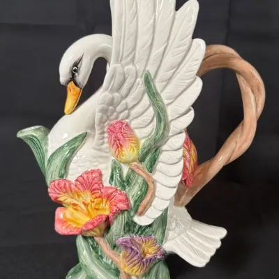 Vintage 1995 Fitz and Floyd "Tulip Swan" Hand-Painted 1-Quart Pitc
