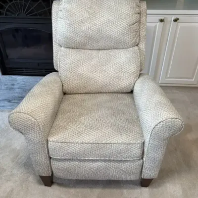 England Inc. High-Leg Recliner Chair - Valleys Sandstone Chevron - Excellent Condition