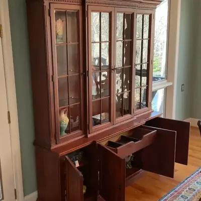 Authentic Lexington Furniture Bob Timberlake Collection Cherry Breakfront China Cabinet
