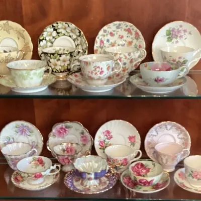 Collection Of 15 Vintage Tea Cups And Saucers 