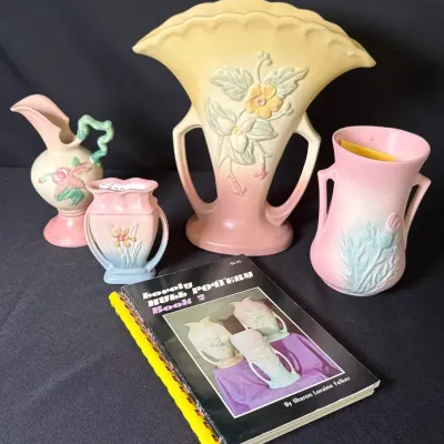 Vintage Hull Art Pottery Wildflower Collection Lot (4 Vases) + Reference Books