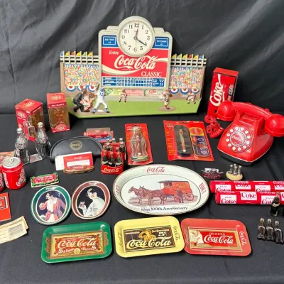 Large Assorted Collection of Vintage Coca-Cola Memorabilia & Collectibles