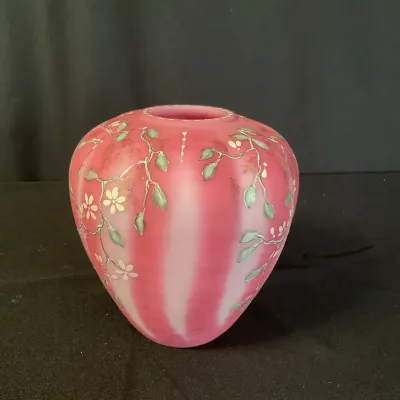 Rare Limited Edition Fenton "Rosalene Satin" Vase – 1992 Connoisseur Collection (Hand-Painted/Number