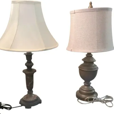 DG923 Set Of 2 Tabletop Lamps
