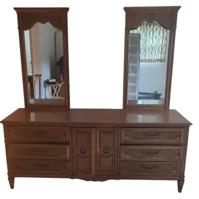 DG101 Drexel Heritage Dresser w/ Dual Mirrors
