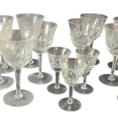 DG602 Collection Of Vintage Crystal Wine & Cordial Stemmed Glassware 