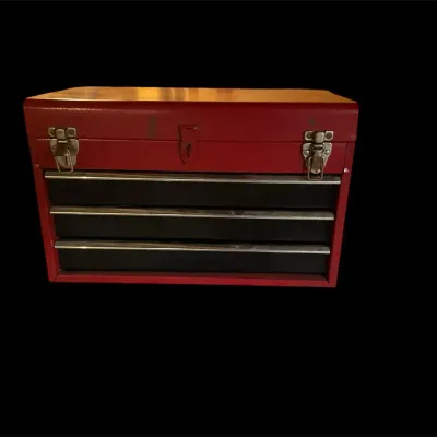 DG802 Craftsman Red Tool Box 