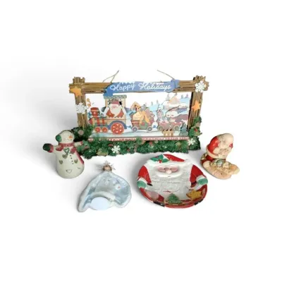 DG205 Miscellaneous Christmas Lot