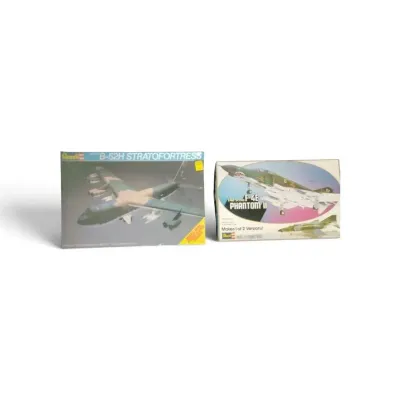 DG221 B-52H And F-4E Revell Model Kits