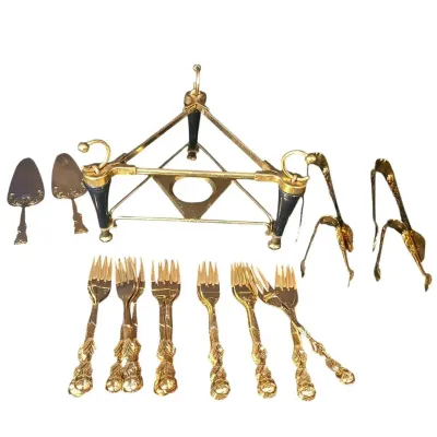 DG629 VTG Gold-Plated Floral Flatware Serving Set & Stand