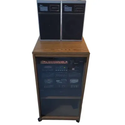 DG617 Cariole Audio System and Sherwood Disc Changer