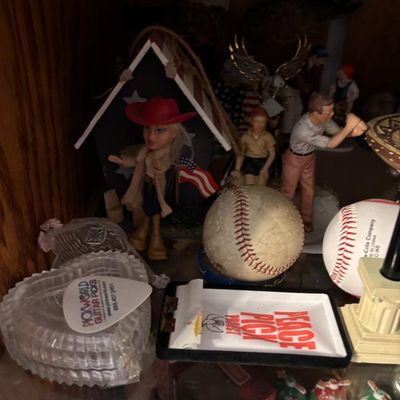 Sale Photo Thumbnail #272