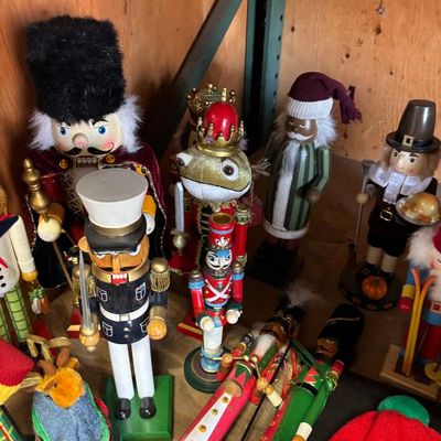 Sale Photo Thumbnail #702