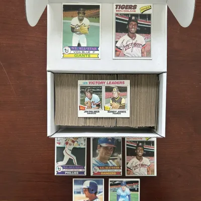 Over 300 Vintage Baseball Cards 1977-1979