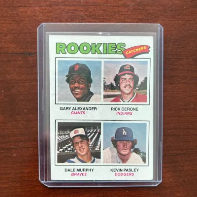 1977 Topps Baseball Card. Rookie Catchers - Dale Murphy. Card #476