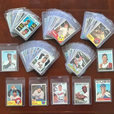 65 Vintage 1960s Baseball Cards