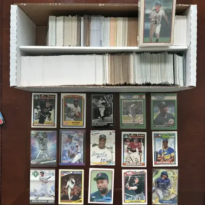 Over 1000 Sports Cards. Bob Gibson, Wayne Gretzky, and More
