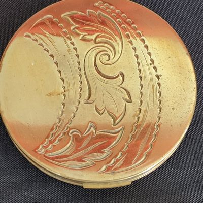 Sale Photo Thumbnail #360: Vintage Elgin American Engraved Brass Compact Mirror