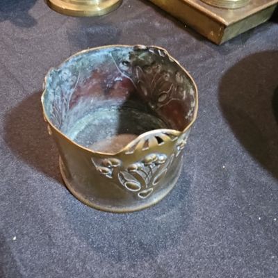 Sale Photo Thumbnail #265: Art Nouveau Brass Jardiniere or Flower Pot