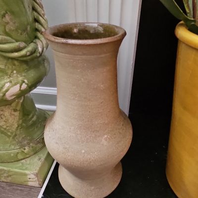 Sale Photo Thumbnail #701: Studio Pottery Vase