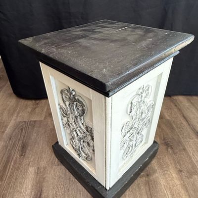 Distressed Decorative Pedestal Stand