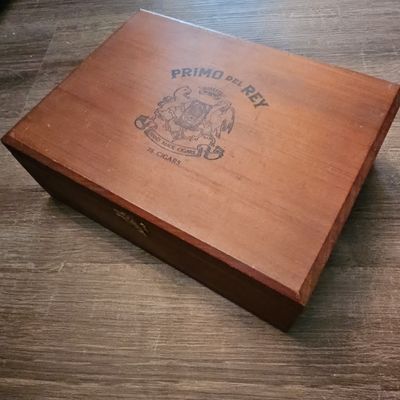 Sale Photo Thumbnail #174: Vintage Primo Del Rey Cigar Box