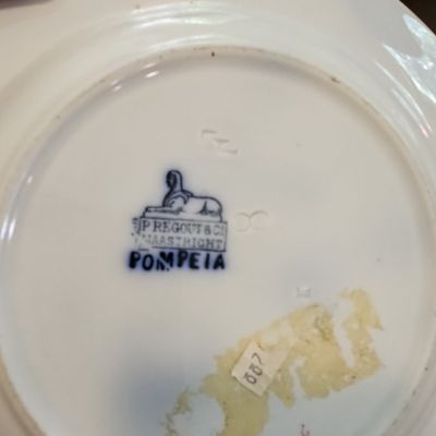 Sale Photo Thumbnail #279: Petrus Regout & Co. 'Pompeia' Pattern Plate