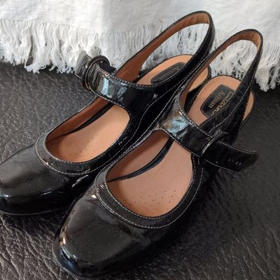 Sale Photo Thumbnail #418: Clarks Artisan Black Patent Leather Mary Jane Slingback Heels