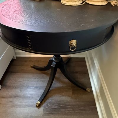 Federal Style Drum Table with Lion Head Pull
