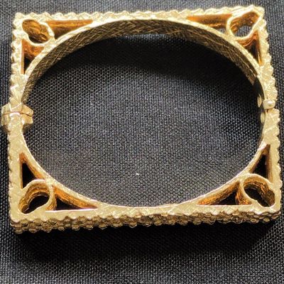 Sale Photo Thumbnail #322: Vintage Textured Gold Square Hinged Bangle Bracelet