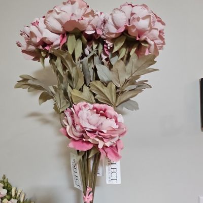 Sale Photo Thumbnail #834: Select Artificials Silk Peony Bouquet