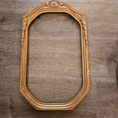 Sale Photo Thumbnail #553: Vintage Rococo Style Giltwood Octagonal Mirror Frame