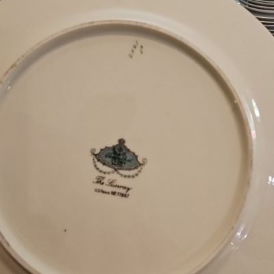 Sale Photo Thumbnail #196: Rosenthal Ivory The Sunray Pattern Dinnerware