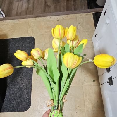 Sale Photo Thumbnail #831: Artificial Tulip Bouquet with Flamed Accents