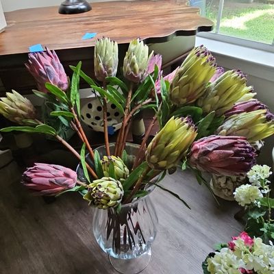 Sale Photo Thumbnail #821: Artificial King Protea Floral Arrangement in Glass Vase